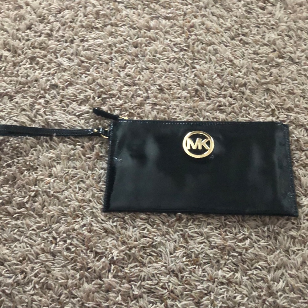 Michael Kors wristlet